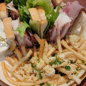 Sequoia Brewing - Sequioa club - Brewpubs Near Me - Visalia, California