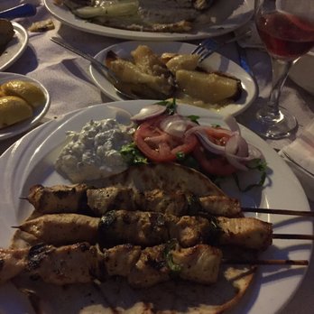 Stamatis Restaurant - Greek Near Me - Astoria, New York