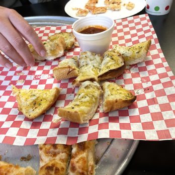 Carmine's Pizza - Garlic Bread with Cheese Herbs & Spices - Pizza Near Me - Dallas, Texas