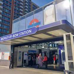 Bromley-By-Bow Station - Outside