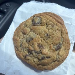 Chocolate chip cookie