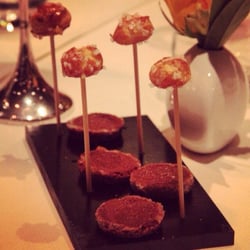 Le Parc - Amuse-bouche : chouquettes et sablés au chocolat. Un poil décevant !
