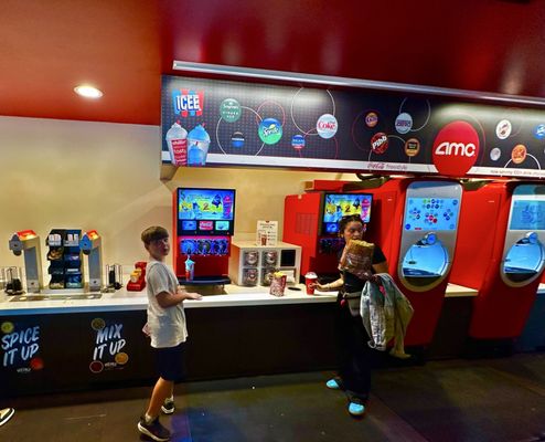 AMC Santa Monica 7 by null
