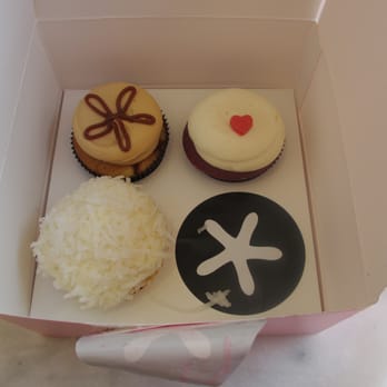 Georgetown Cupcake - Cupcakes Near Me - Washington, DC, District of Columbia