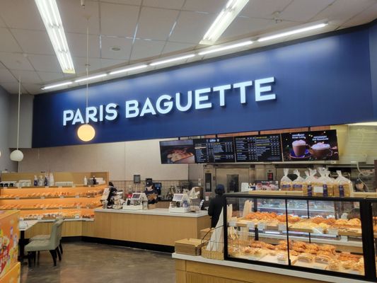 Paris Baguette by null