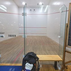 Timberhill Athletic Club - Nice squash Court