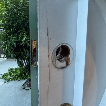 All Keys Locksmith Services - Keys & Locksmiths Near Me - Studio City, California