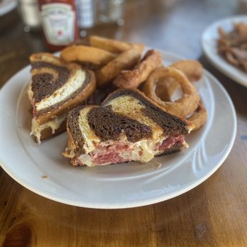 Rainbow Oaks Restaurant - Rueben Sandwich with onion rings - American Near Me - Fallbrook, California Rainbow Oaks Restaurant - Rueben Sandwich with onion rings - American Near Me - Fallbrook, California