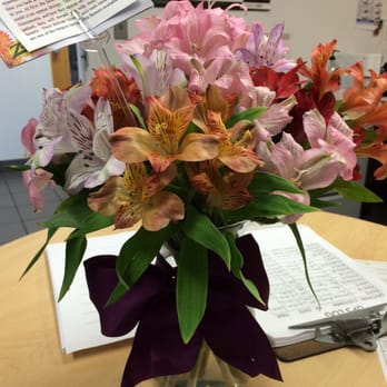 Zeidler's Flowers - Ordered these on April 8th for my Mom's birthday. This is how they look on April 21st. - Florists Near Me - Evansville, Indiana Zeidler's Flowers - Ordered these on April 8th for my Mom's birthday. This is how they look on April 21st. - Florists Near Me - Evansville, Indiana