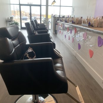 Fizz Facial Bar - Open floor plan - Skin Care Near Me - Georgetown, Kentucky Fizz Facial Bar - Open floor plan - Skin Care Near Me - Georgetown, Kentucky
