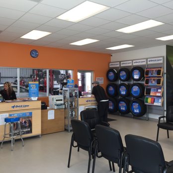 Ford Quick Lane - Waiting room and friendly staff for you comfort. You can watch your vehicle being serviced. - Auto Repair Near Me - Corpus Christi, Texas Ford Quick Lane - Waiting room and friendly staff for you comfort. You can watch your vehicle being serviced. - Auto Repair Near Me - Corpus Christi, Texas