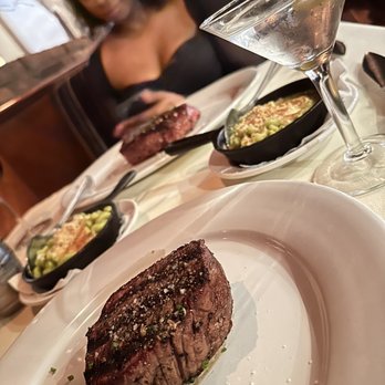 Roaring Fork - -Filet Mignon -Green Chili Mac and Cheese - American Near Me - Scottsdale, Arizona Roaring Fork - -Filet Mignon -Green Chili Mac and Cheese - American Near Me - Scottsdale, Arizona