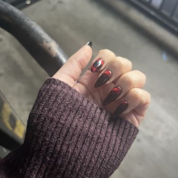 K-Lux Nails - Gel X cat eye for Halloween - Nail Salons Near Me - Pleasant Hill, California K-Lux Nails - Gel X cat eye for Halloween - Nail Salons Near Me - Pleasant Hill, California