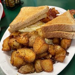 The Whistling Kettle - Traditional ($10.85)