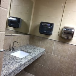 Patty's Truck Stop - New ladies room