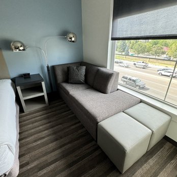 Hyatt House Denver / Aurora - Chaise lounge - Hotels Near Me - Aurora, Colorado Hyatt House Denver / Aurora - Chaise lounge - Hotels Near Me - Aurora, Colorado