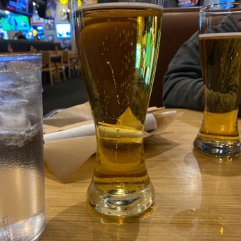 Buffalo Wild Wings - Wings burgers and beer! - Chicken Wings Near Me - Apple Valley, California