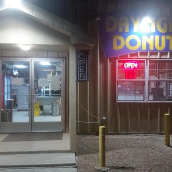 Daylight  Donuts - he entrance to a doughnut shop - Coffee & Tea Near Me - Dumas, Texas