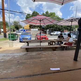 Granny's Tacos - Outside seating - Food Trucks Near Me - Austin, Texas Granny's Tacos - Outside seating - Food Trucks Near Me - Austin, Texas