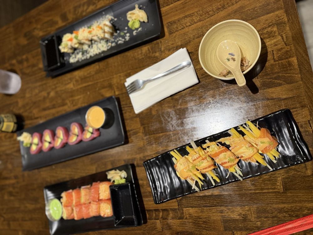 Food from Hana Sushi Hibachi Poke bowl