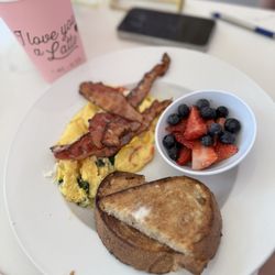 Cafe Lola - Classic breakfast