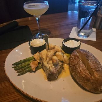 Redstone American Grill - Filet Oscar - Steakhouses Near Me - Eden Prairie, Minnesota