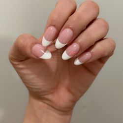 Creative Nails & Spa