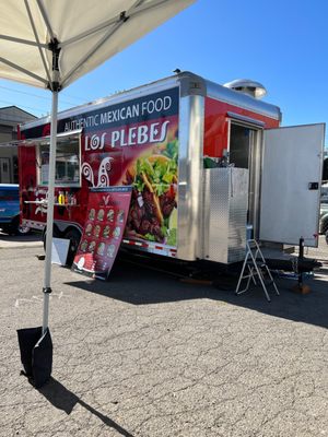 Los Plebes Tacos by null