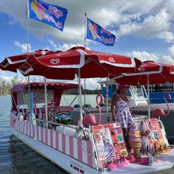 Keewaydin Island - In The Pink Ice Cream. This vendor has been coming here for 10 years. Amazing!