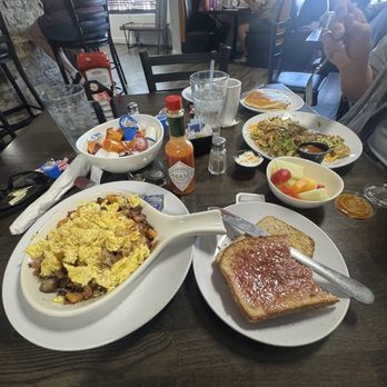 Honey Toast Cafe - Food - Breakfast & Brunch Near Me - Bradley, Illinois