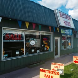 16 Cents 3 Shoes & 5 Socks - 16 Cents Store Front