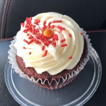 Carolina Cupcakery - Bakeries Near Me - CHESAPEAKE, Virginia