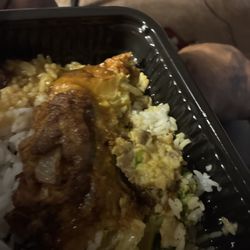 Nasty as hell the food doesn't taste like nothing. The food tastes old and bland. I had a very bad experience. I paid 35 for the food.