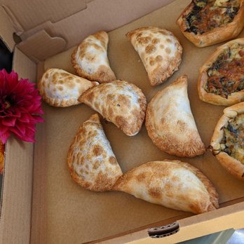 Vinoma - Empanadas Near Me - Rohnert Park, California