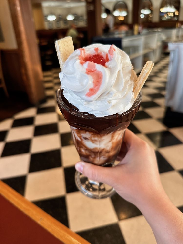 MAYBERRY ICE CREAM RESTAURANTS Updated September 2024 81 Photos