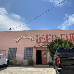 Sammons Second Hand Store - I'm a fan of the exterior