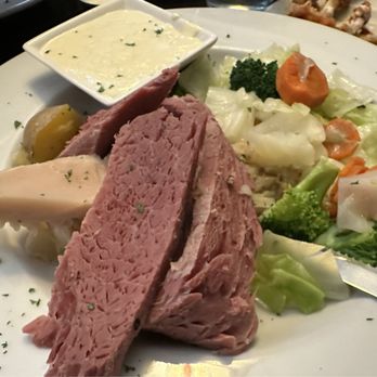 Flanagan's on Main - The corned beef and cabbage plate ... superb! - Irish Near Me - Park City, Utah Flanagan's on Main - The corned beef and cabbage plate ... superb! - Irish Near Me - Park City, Utah