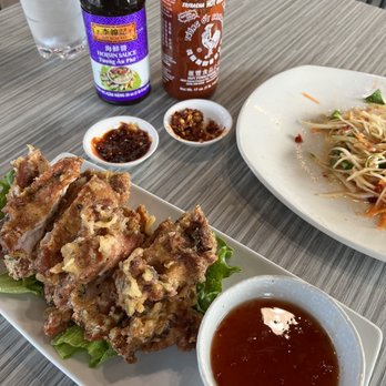 Chopstick and Rice - Fried chicken with house spicy sauce. So ono! - Vietnamese Near Me - Honolulu, Hawaii Chopstick and Rice - Fried chicken with house spicy sauce. So ono! - Vietnamese Near Me - Honolulu, Hawaii