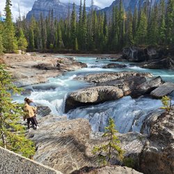 Natural Bridge - Kicking Horse River