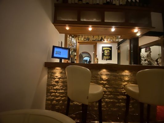 ZUR WEINSTEIGE - Hotel • Schlösschen • Gourmetrestaurant by null