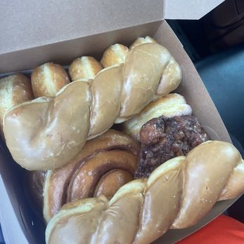 Paradise Donuts & Ice Cream - Donuts Near Me - Modesto, California Paradise Donuts & Ice Cream - Donuts Near Me - Modesto, California