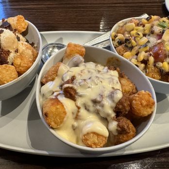 Wahlburgers - TOTS FLIGHT - Burgers Near Me - St. Charles, Illinois