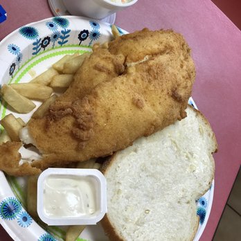 Donatello's Restaurant - Friday fish fry - Pizza Near Me - Niagara Falls, New York