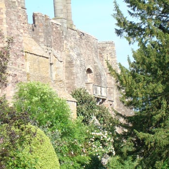 Berkeley Castle - Berkeley Castle view from the gardens - Local Flavor Near Me