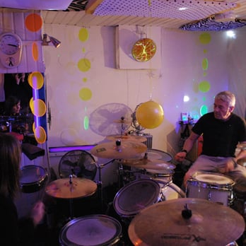Kenny Hyslop Drum Lessons - Musical Instruments & Teachers Near Me - Glasgow, GLG Kenny Hyslop Drum Lessons - Musical Instruments & Teachers Near Me - Glasgow, GLG