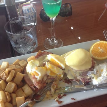 Eggsclusive Cafe - Eggs Arlington ~ suggested by our wonderful host Alex. - Breakfast & Brunch Near Me - Rockford, Illinois
