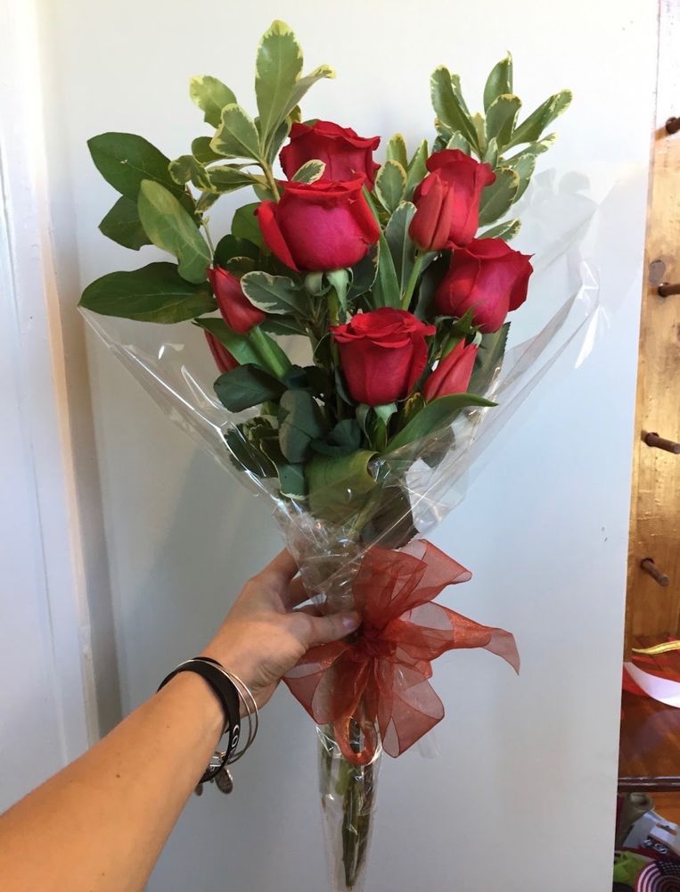 HOLBROWS FLOWERS BOSTON Updated September 2024 16 Photos & 21