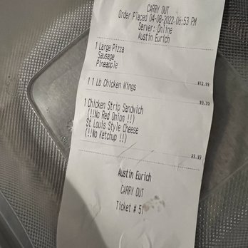 Cecil Whittaker's Pizzeria - Pizza Near Me - Valley Park, Missouri