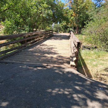 Markham Nature Park & Arboretum - Parks Near Me - Concord, California
