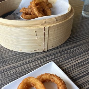 The Dolphin - Perhaps the best onion rings I have ever had! - Seafood Markets Near Me - Hanalei, Hawaii